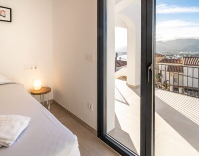 GRIFEU 13 – House with terrace and panoramic views of the coast