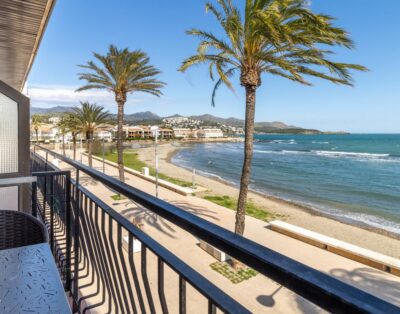 PORT DE LLANÇÀ 29.1 – Apartment right on the seafront