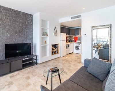 PORT DE LLANÇÀ 29.1 – Apartment right on the seafront