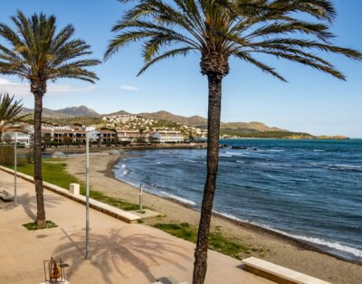 PORT DE LLANÇÀ 29.1 – Apartment right on the seafront