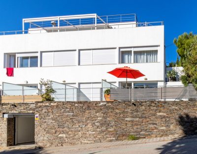GRIFEU 13.1 – Duplex apartment with 2 terraces and views