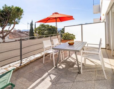 GRIFEU 13.1 – Duplex apartment with 2 terraces and views