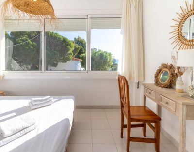 GRIFEU 13.1 – Duplex apartment with 2 terraces and views