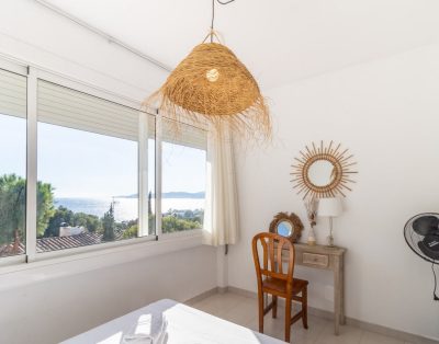 GRIFEU 13.1 – Duplex apartment with 2 terraces and views