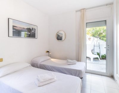 GRIFEU 13.1 – Duplex apartment with 2 terraces and views